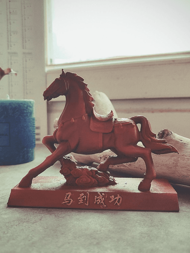 Cheval sur un nuage 